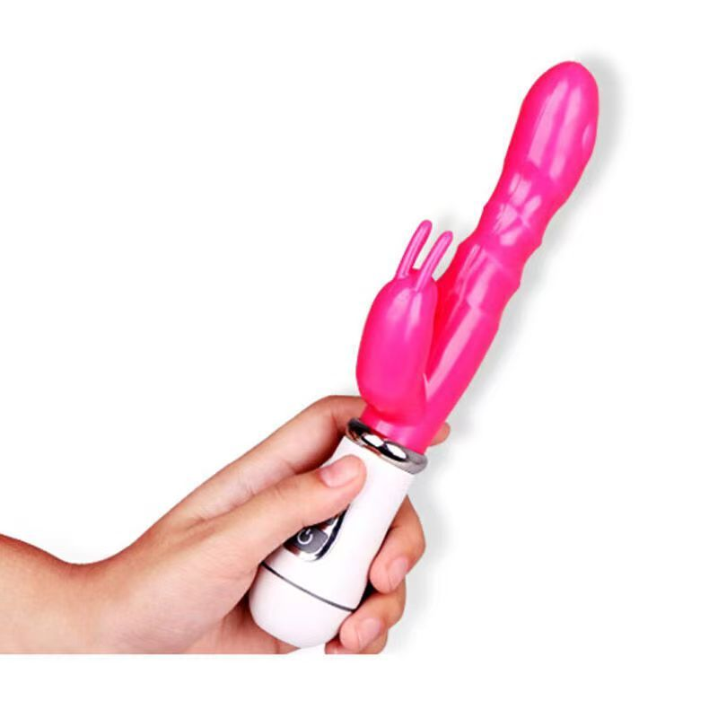 Dual-Stimulation Rabbit Vibrating Massager – Multi-Mode Control, Ergonomic Curved Design & Personal Comfort(جهاز تدليك اهتزازي مزدوج التحفيز بتصميم أذن الأرنب – أوضاع متعددة وتصميم منحني مريح للاستخدام الشخصي للبالغين)